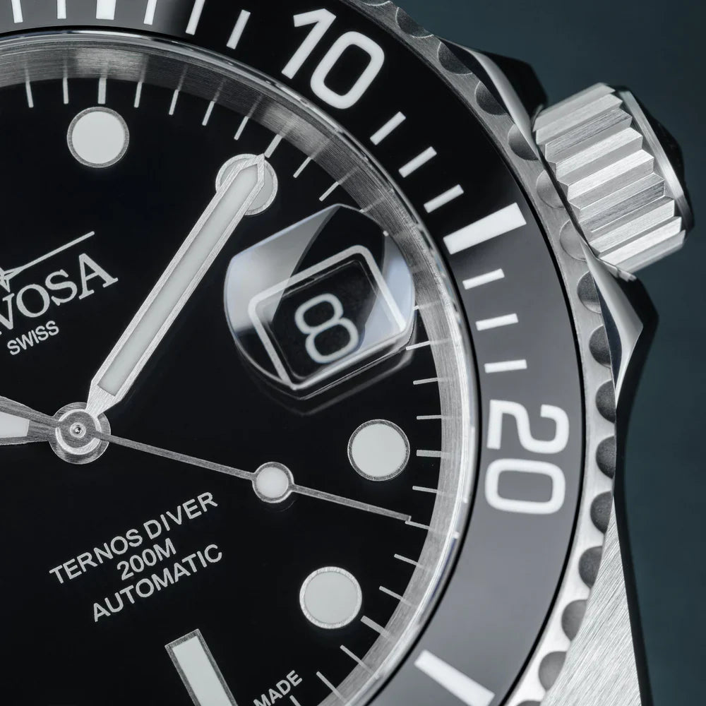 davosa-ternos-diver-watch-16155050-loupe