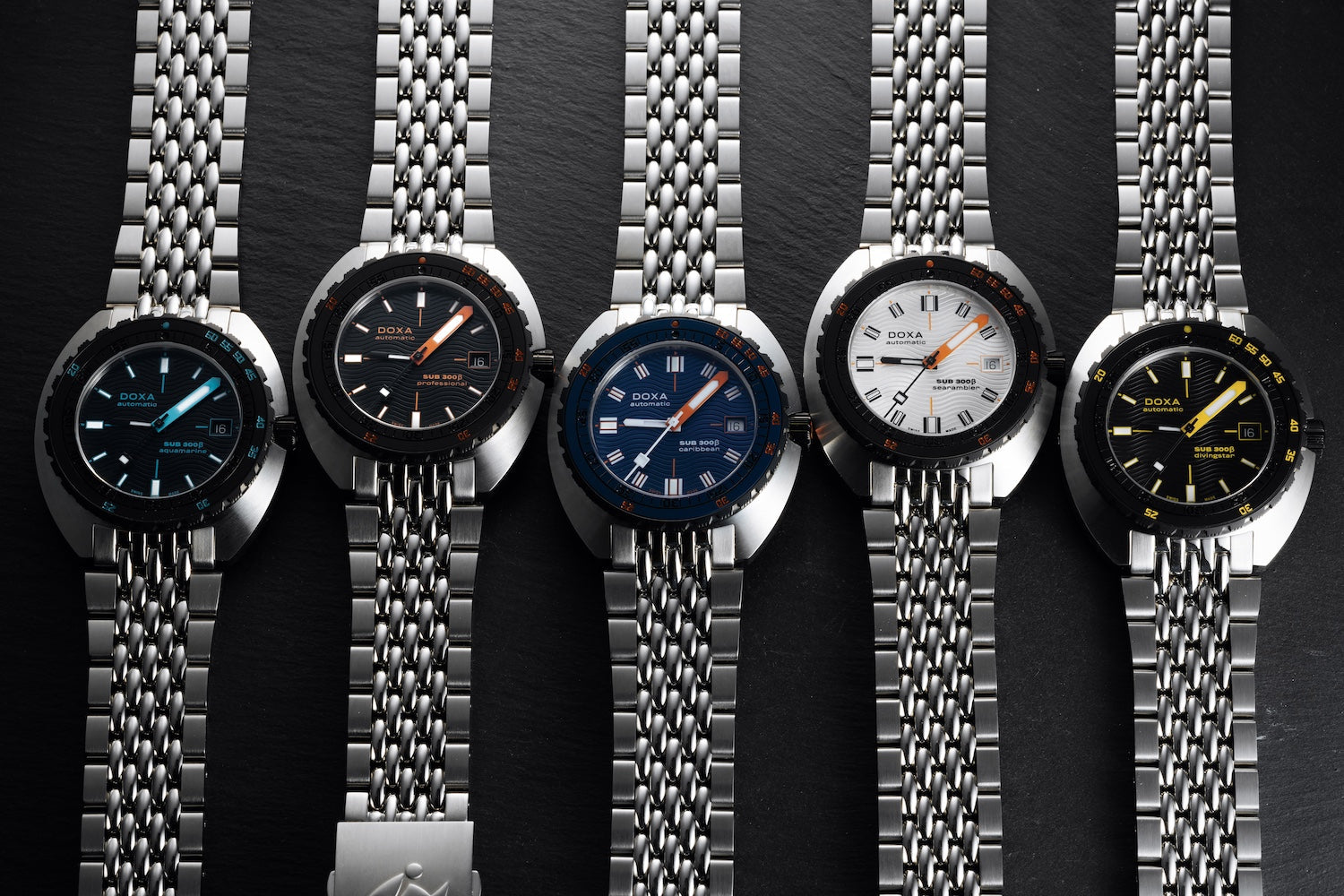 Doxa SUB 300 Beta Ceramic Steel Caribbean Bracelet Watch 830.10.201.10 Image 7