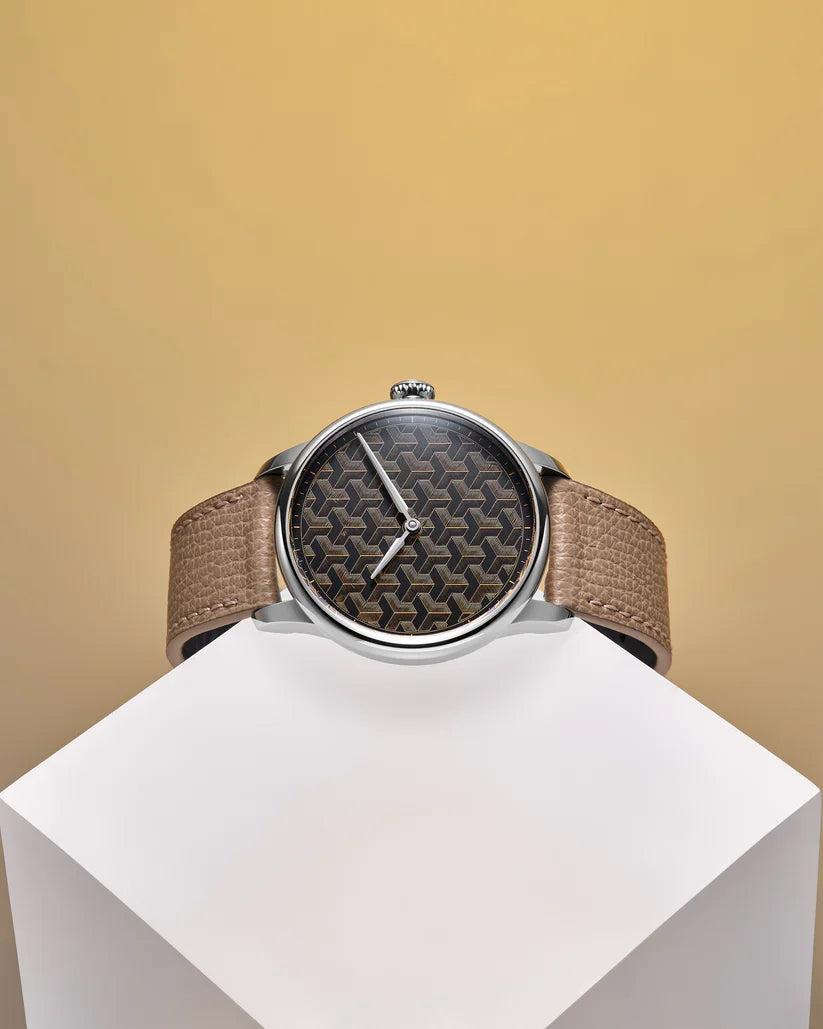 louis-erard-fil-d-or-wire-art-limited-edition-watch-34248aa52-bva158