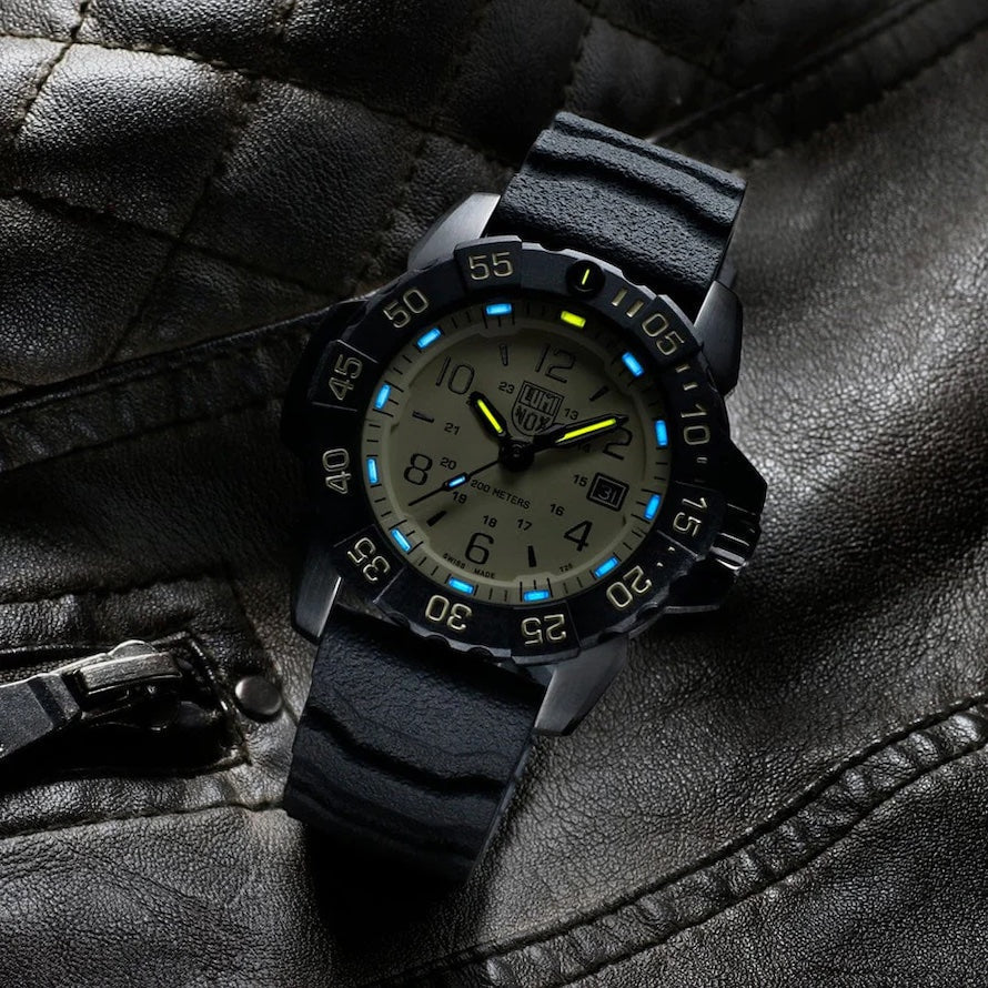 Luminox Watch Navy Seal Foundation 3251.CBNSF.SET Image 5