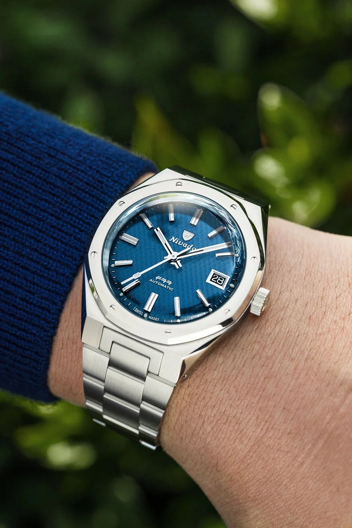 nivada-grenchen-f77-blue-mk2-38mm-with-date-watch-69013a77