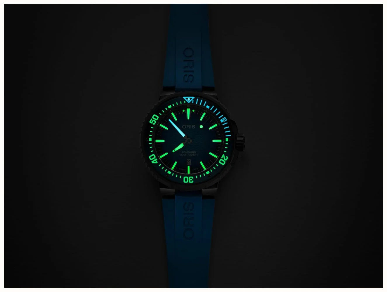 oris-aquis-pro-1000m-watch-01-733-7801-7255-set