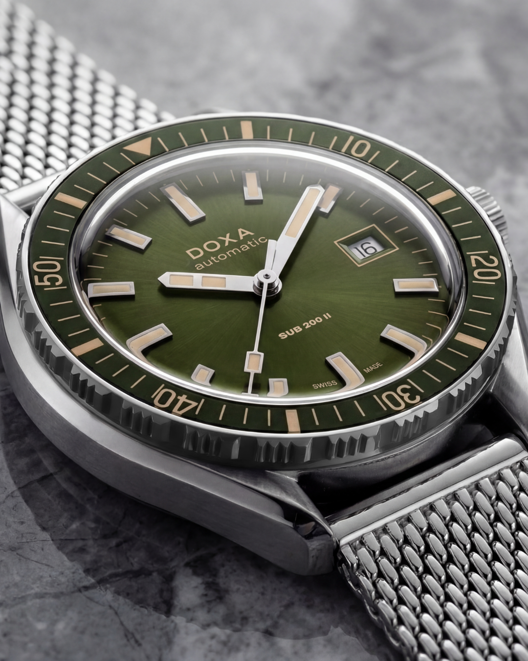 DOXA Dive Watches: The Ultimate Collector's Guide to Switzerland's Legendary Professional Dive Watches