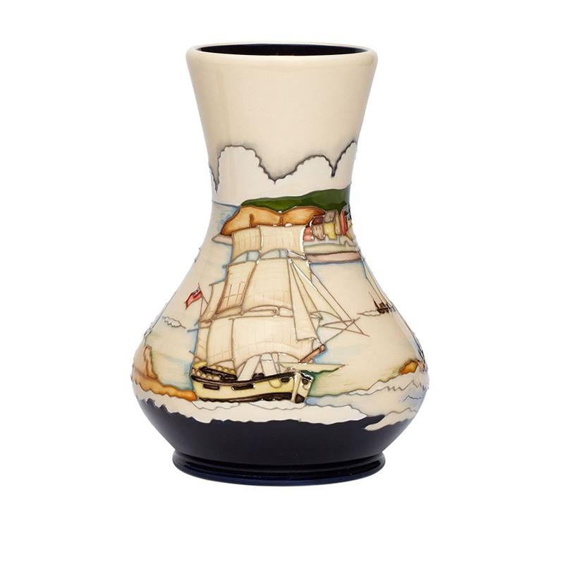 Moorcroft Limited Edition Endeavour Vase MCR-059