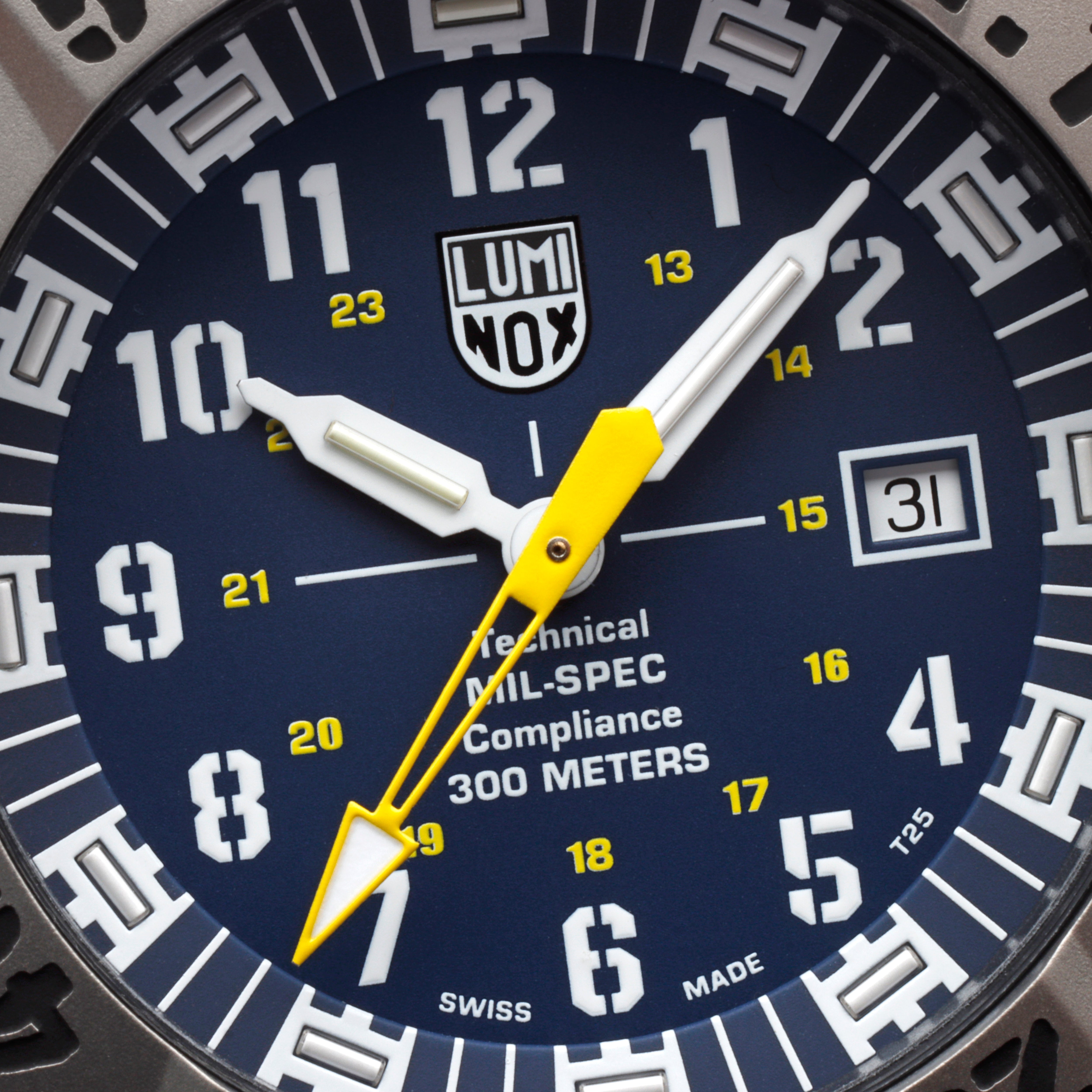 Luminox Mil-Spec 3350 Series Watch XL.3355.SET Image 3