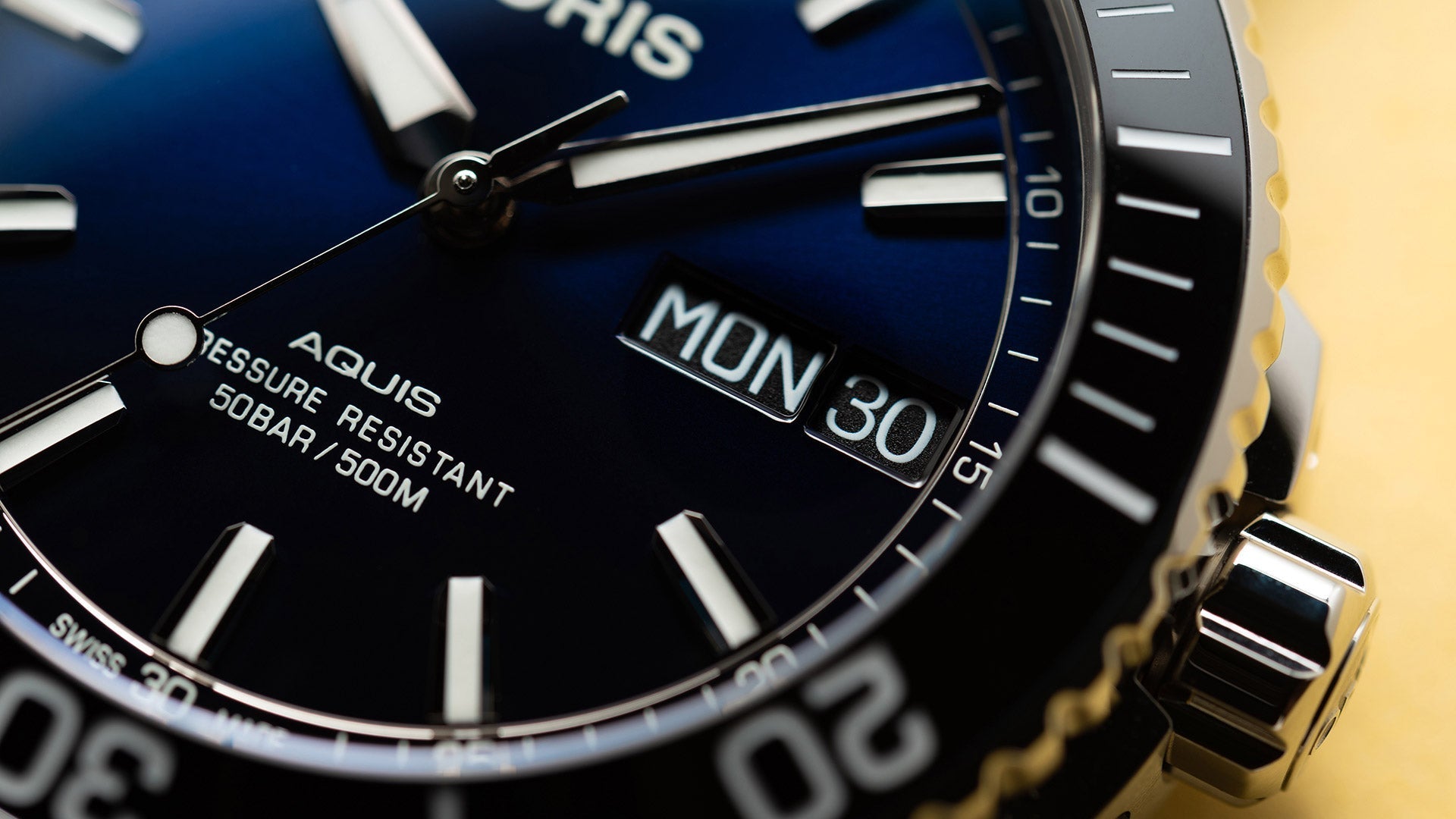 Oris Watch Aquis Big Day Date 01 752 7733 4135-07 4 24 65EB Image 2